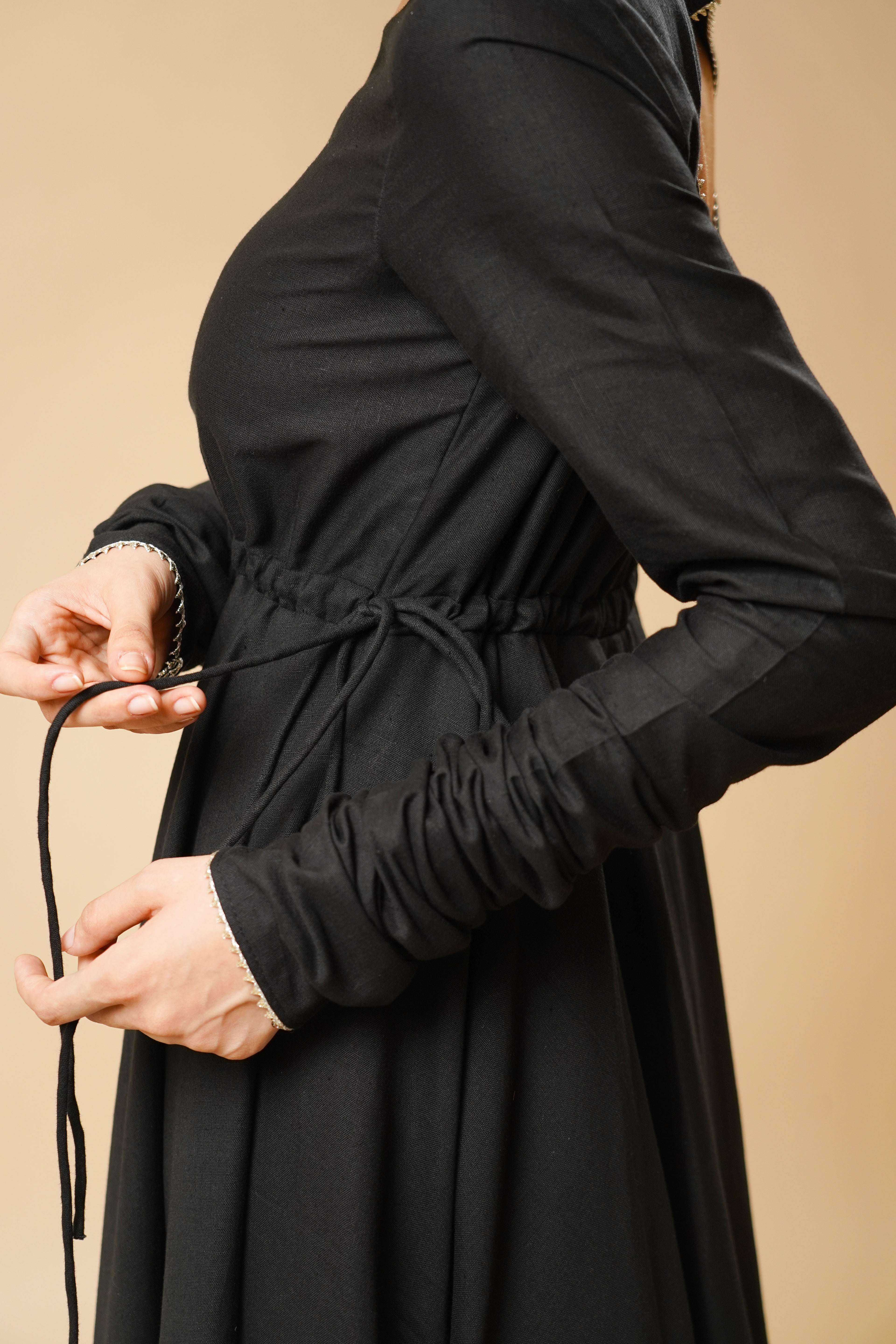 CHURI SLEEVE DRESS(BLACK)
