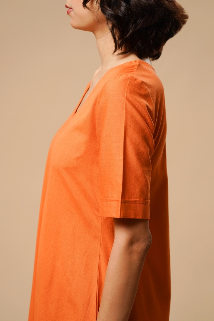 V-NECK CENTER PLAETED KURTA SET (ORANGE)